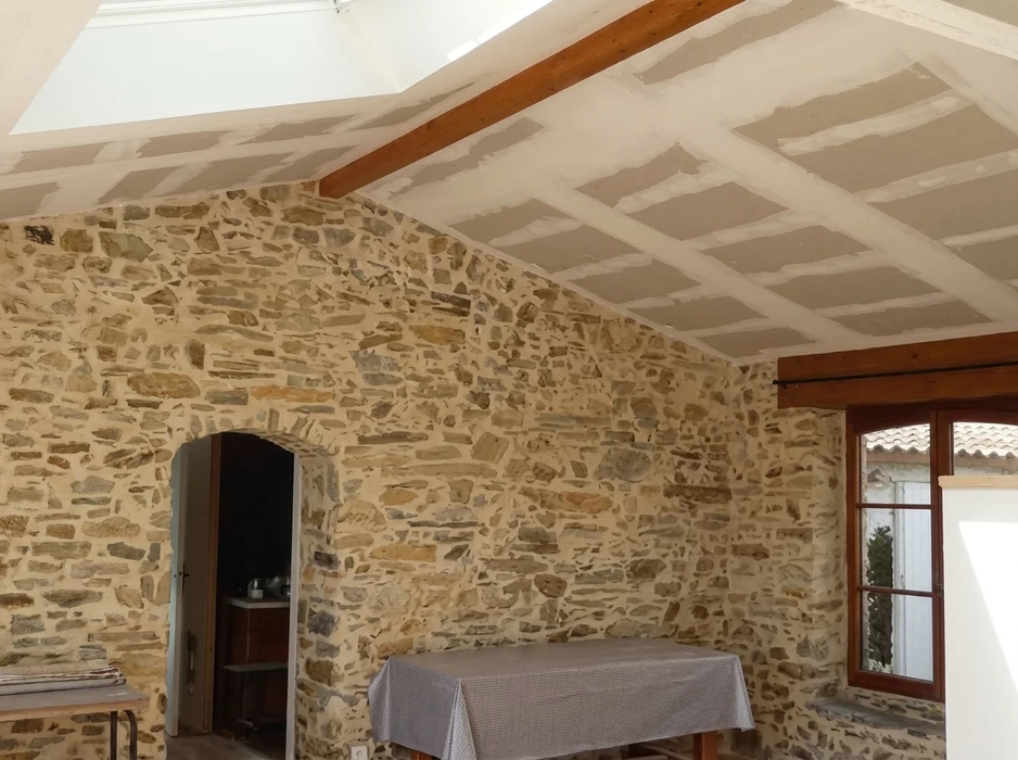 Avis client positif sur fond blanc, texte noir en gras